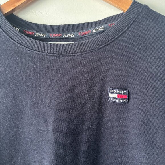 Tommy Hilfiger Oversized Navy Blue Cropped Sweatshirt Red Striped Sleeve L - Picture 2 of 6